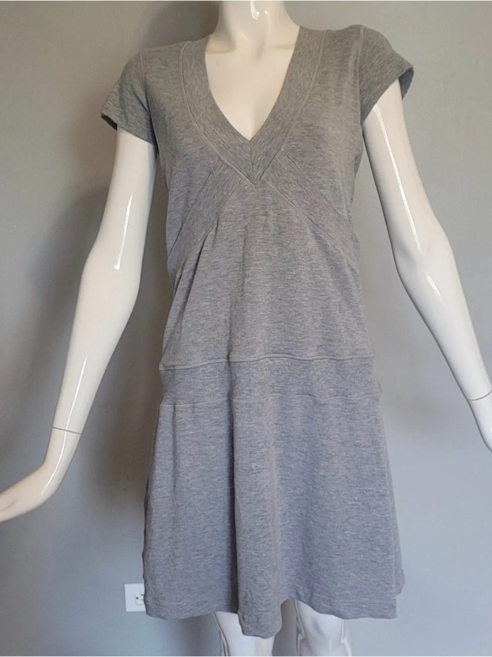 Lululemon Dance Pulse Dress in Heathered Grey, VGUC, Size 6